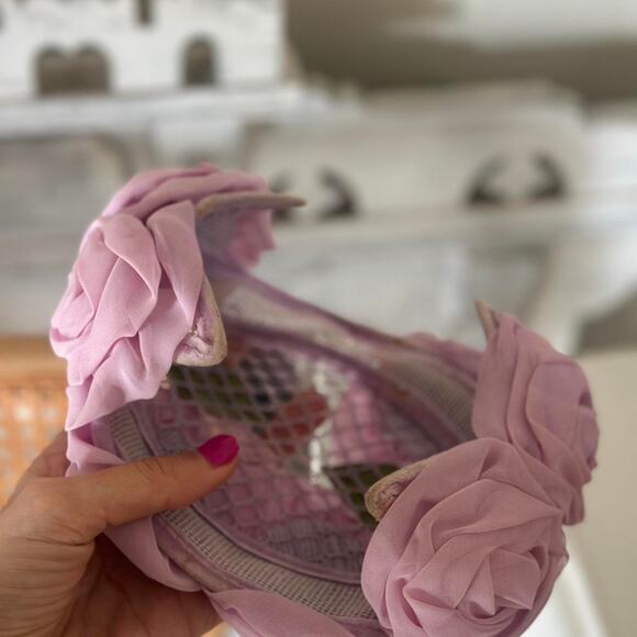 Romantic 1950s Pink Chiffon Rose Hat with Net Base Vintage Floral Millinery - Picture 3 of 3
